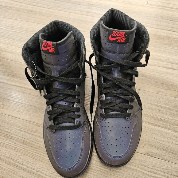 Size 10 Jordan 1 Retro High Zoom Fearless - Picture 8 of 10